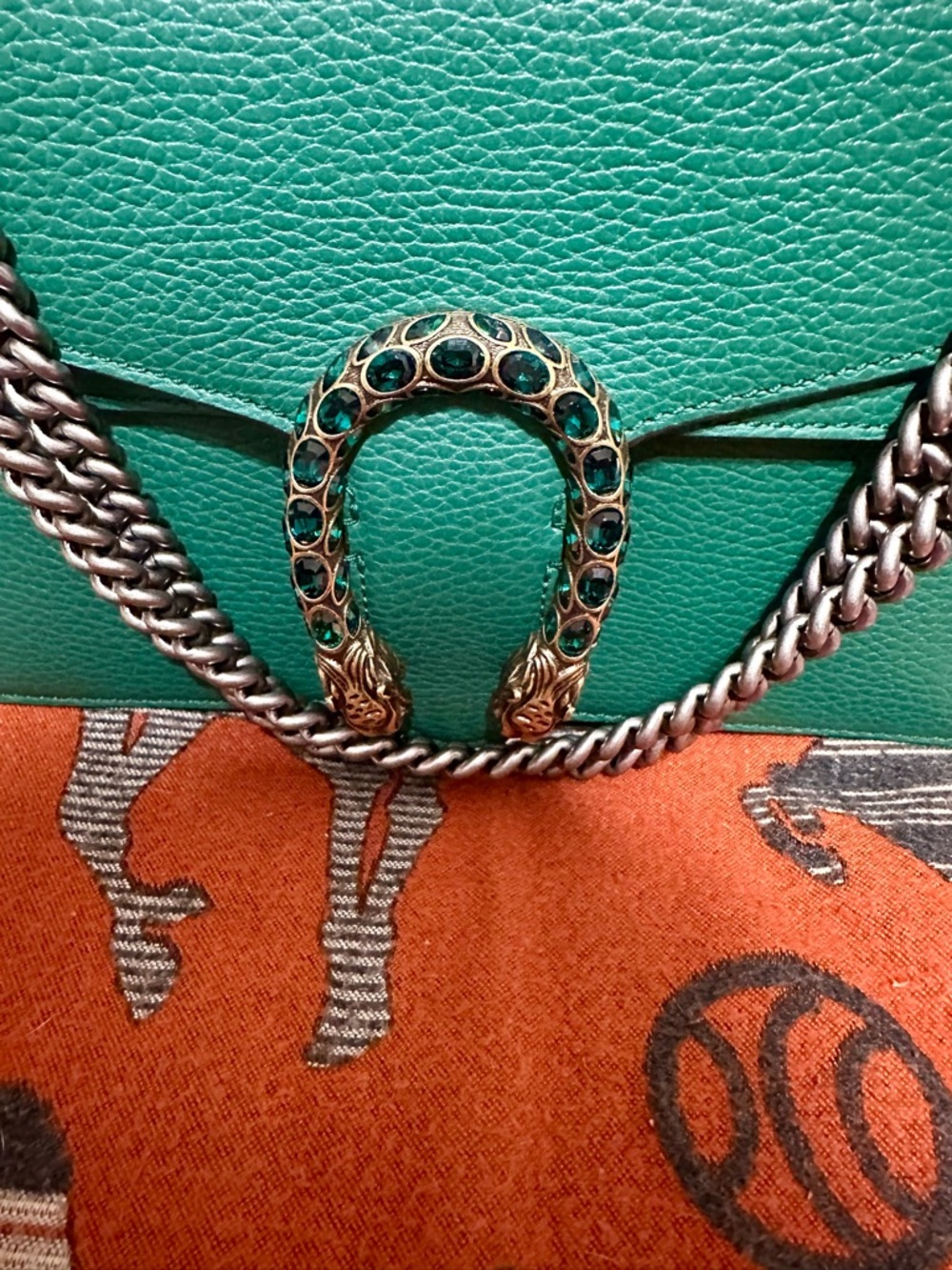 GUCCI ❤️🌟GREEN DIONYSUS W/ EMERALD STONES JEWELED TIGER HEAD FLAP BAG ⭐️ - Picture 4 of 15